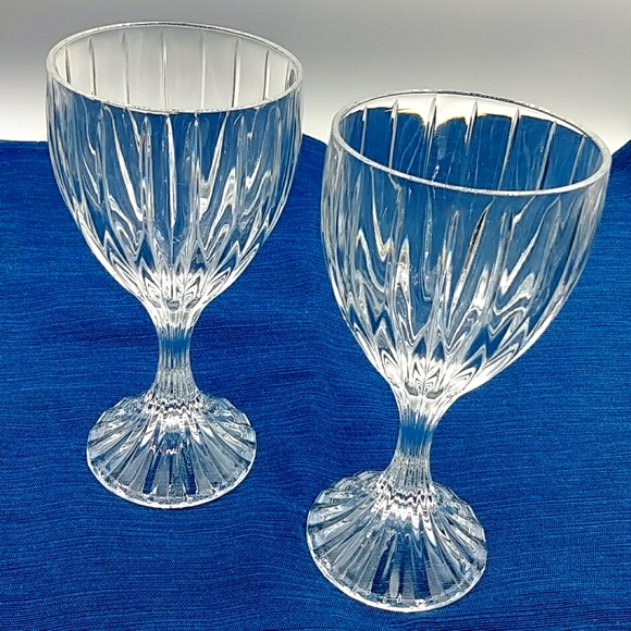 Last 2 Mikasa Park Lane Water or Wine Glasses. 6.75" tall - Picture 2 of 6